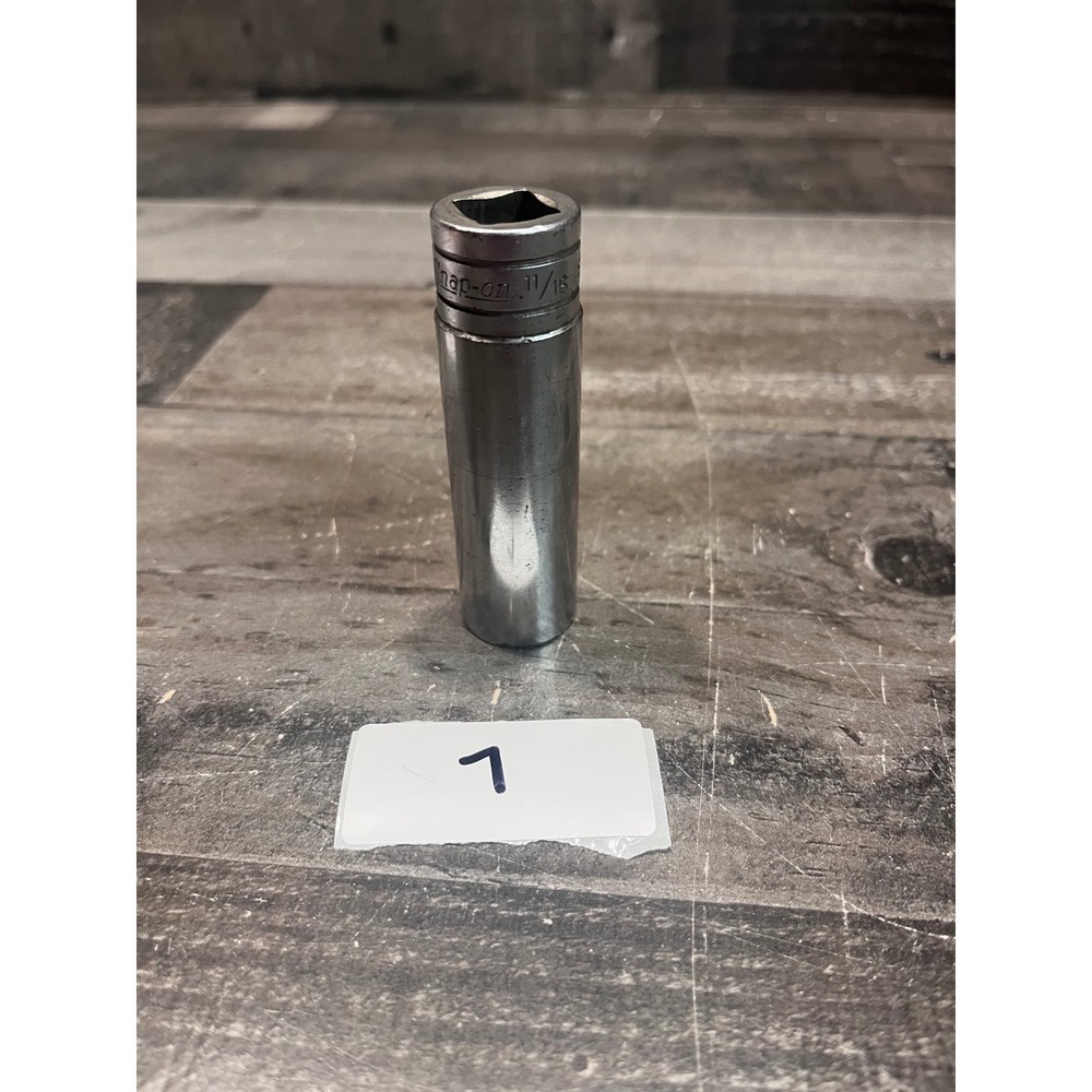 Snap-on 11/16 Deep Socket 1/2 Drive 12-Point S 221 USA Vintage Hand Tool